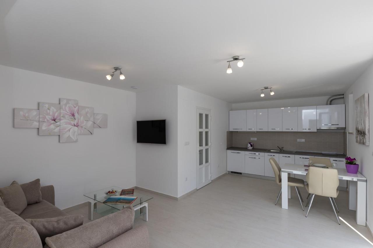 Apartments Fortinia Dubrovnik- Free Parking ภายนอก รูปภาพ